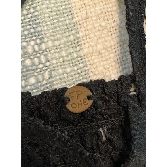 Black free people bralette size xs/small PTP: 12”-14.24” - Picture 2 of 5